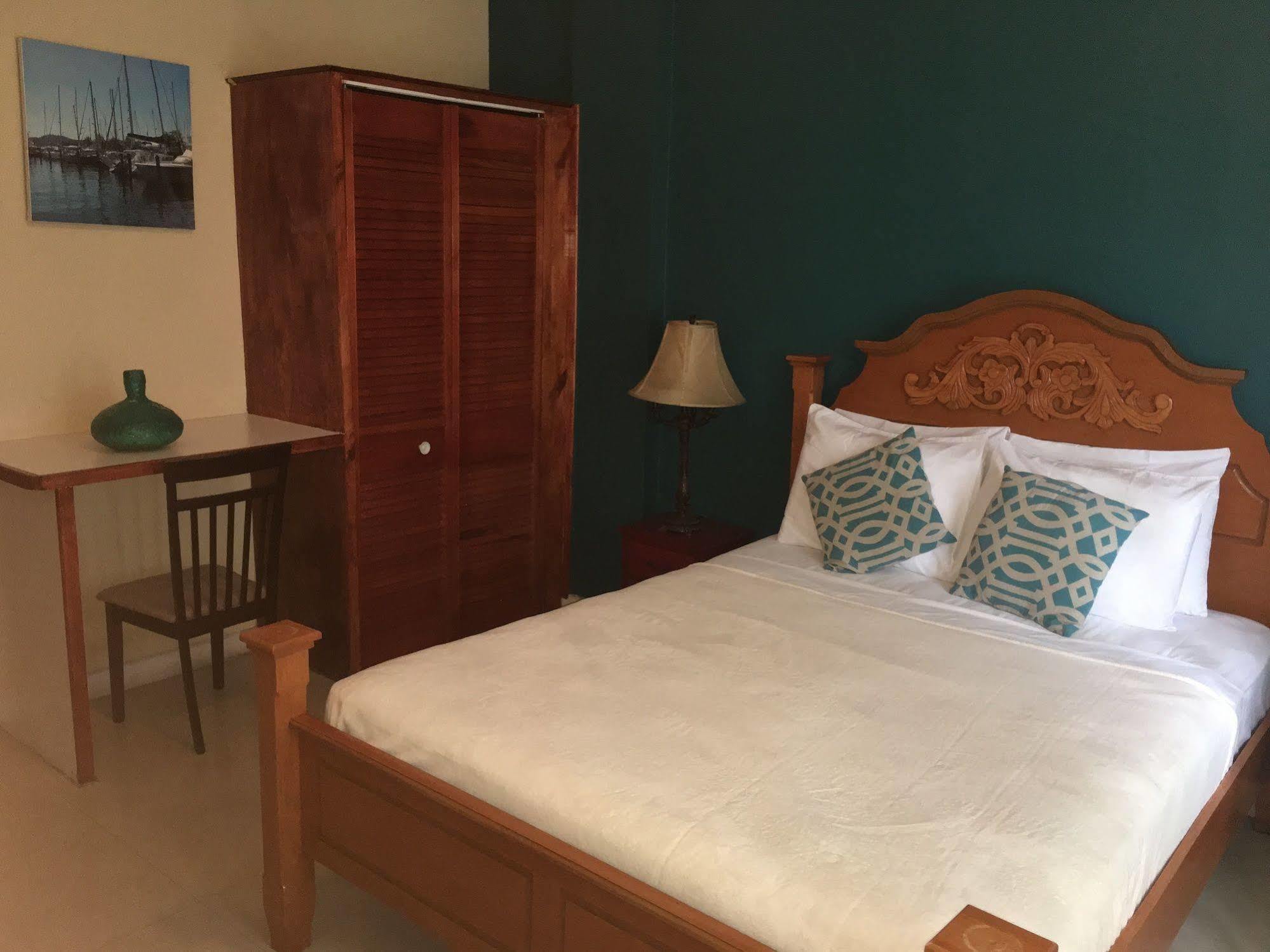 Inn Flight Suites Piarco Εξωτερικό φωτογραφία