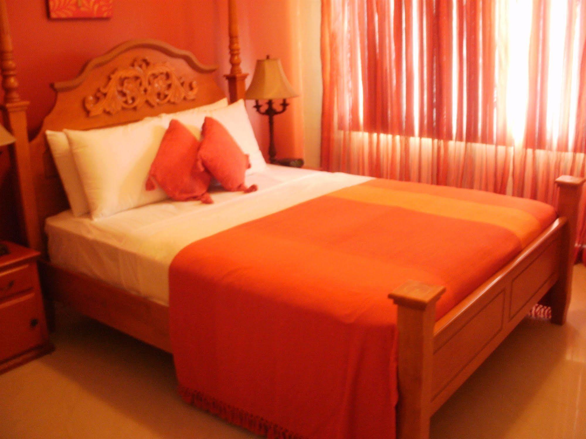Inn Flight Suites Piarco Εξωτερικό φωτογραφία